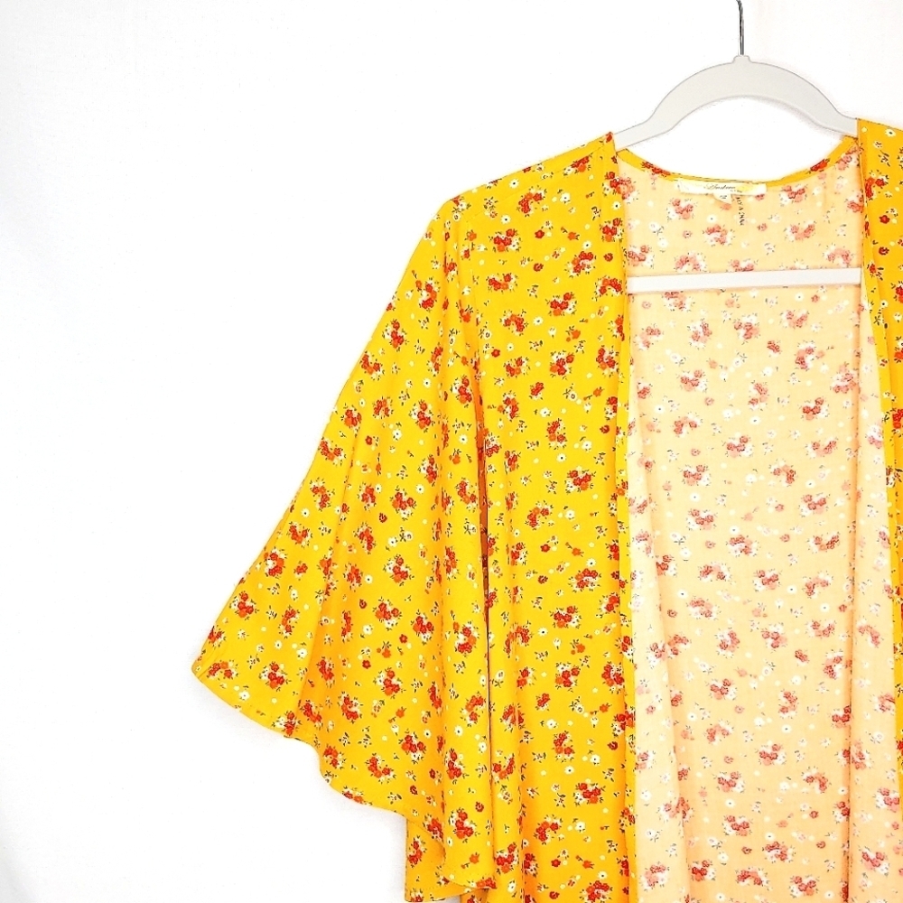 Andree by Unit Kimono top, Small - Picture 7 of 7